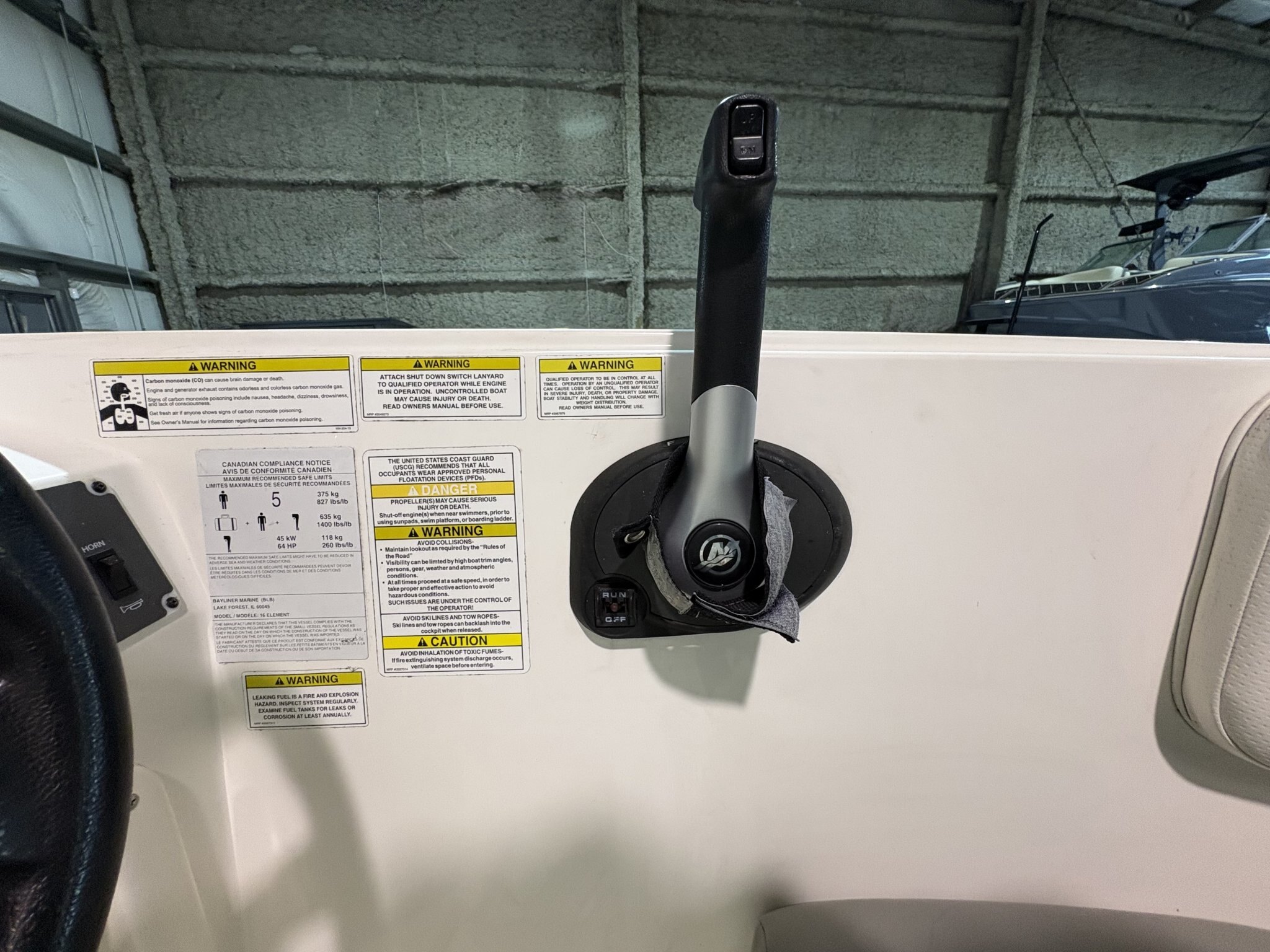 2014 Bayliner Element 16