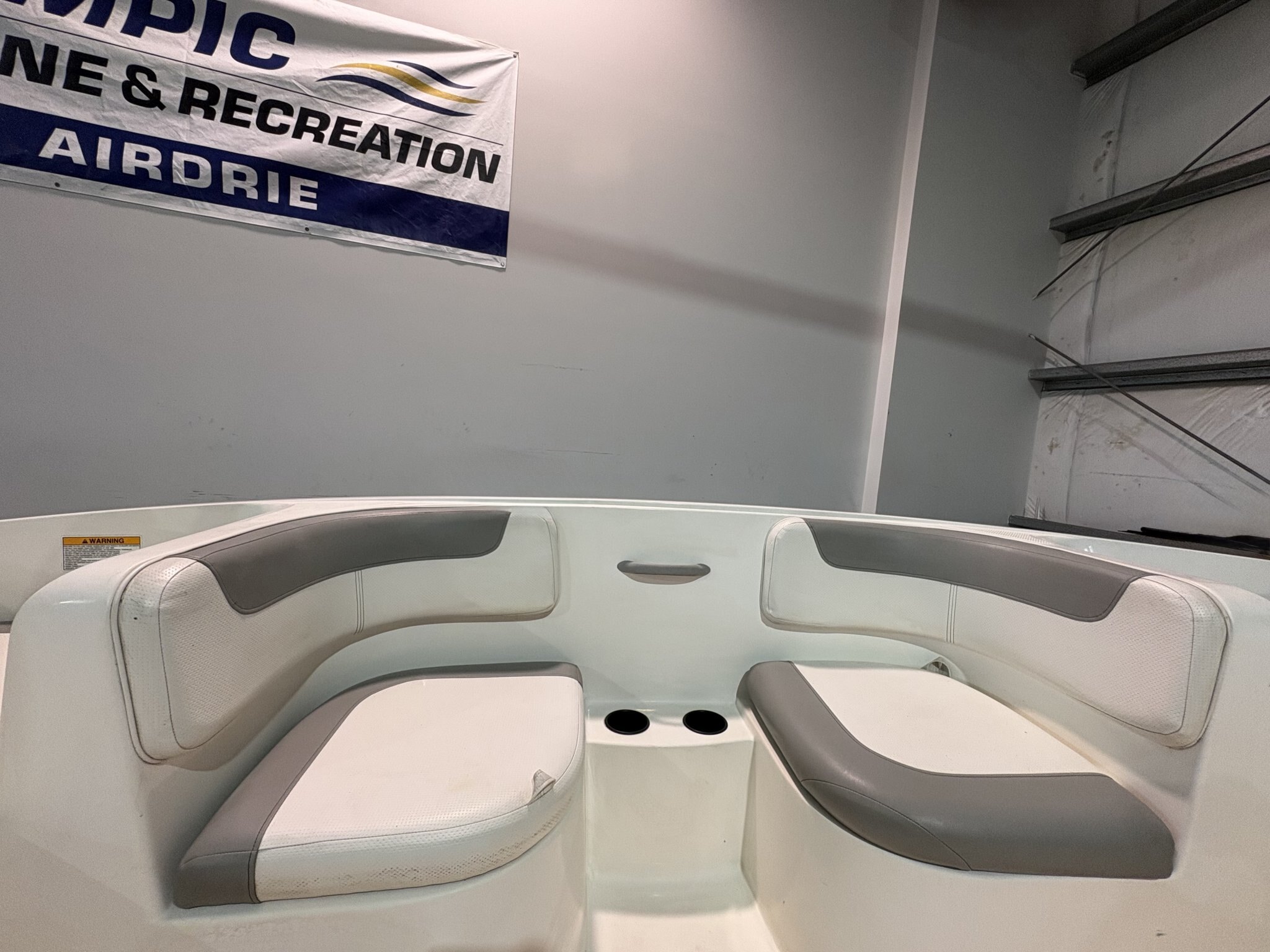 2014 Bayliner Element 16
