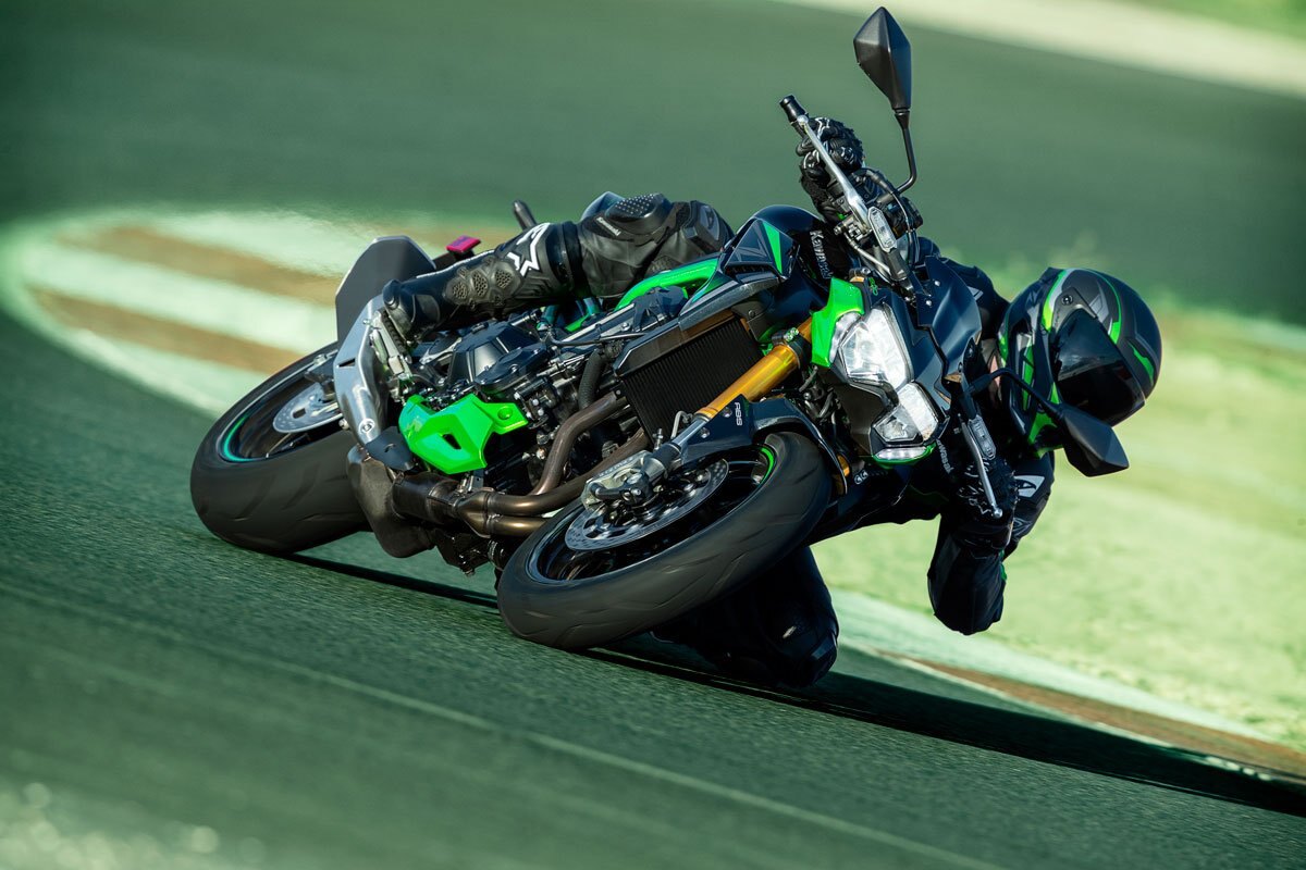 2024 Kawasaki Z900 SE