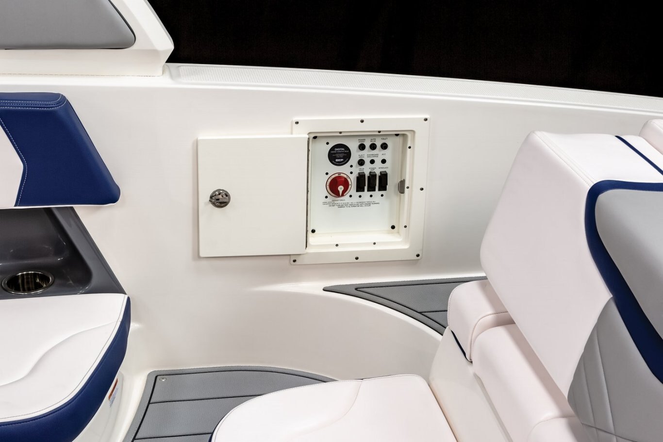 2024 Chaparral 270 OSX DEMO w/Yamaha 300 HP 4 Stroke