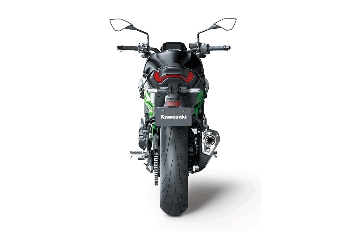 2025 Kawasaki Z900 Met. Matte Graphene Steel Gray / Met. Flat Spark Black / Candy Flat Blazed Green