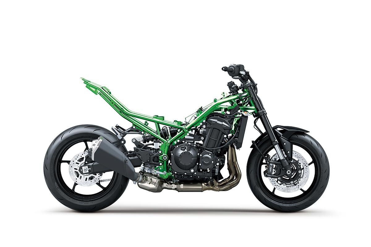 2025 Kawasaki Z900 Met. Matte Graphene Steel Gray / Met. Flat Spark Black / Candy Flat Blazed Green