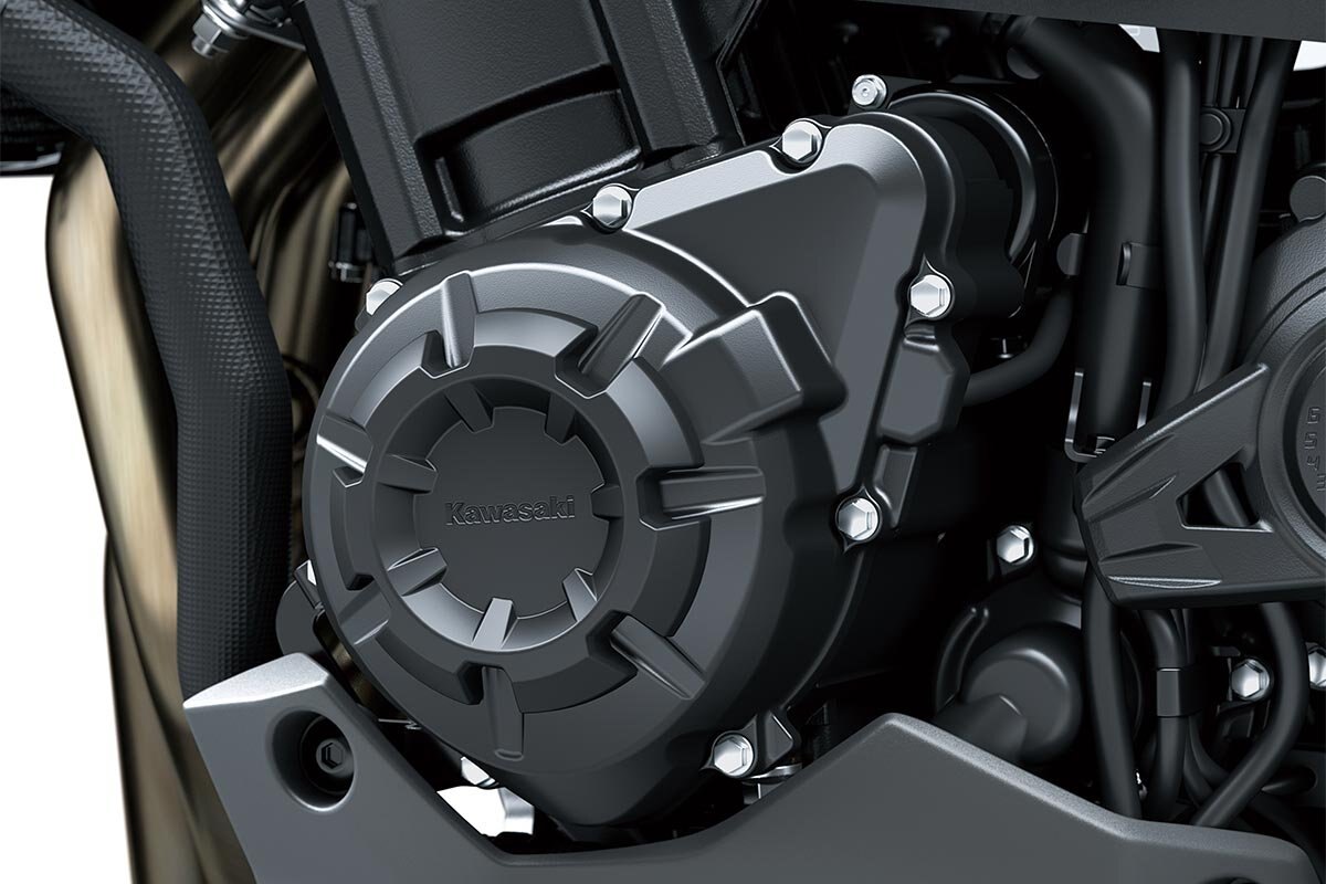 2025 Kawasaki Z900 Met. Matte Graphene Steel Gray / Met. Flat Spark Black / Candy Flat Blazed Green