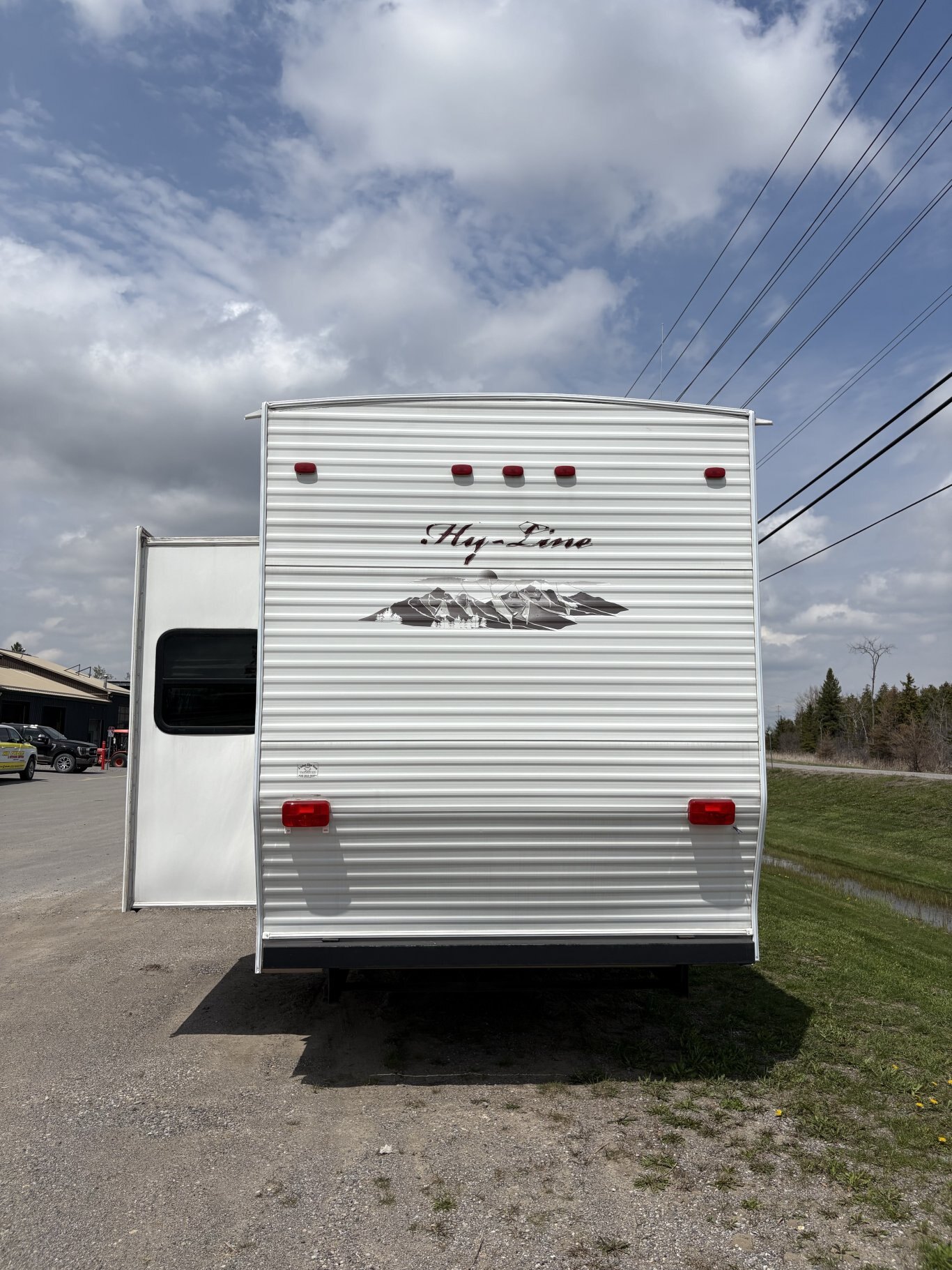 2011 HY LINE 44IKEB