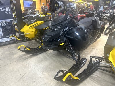 2025 Ski-Doo Renegade Adrenaline Rotax® 900 ACE™ Turbo