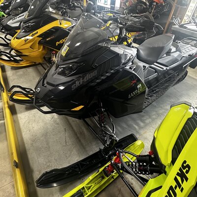 2023 Ski-Doo Renegade X Rotax® 850 E-TEC®