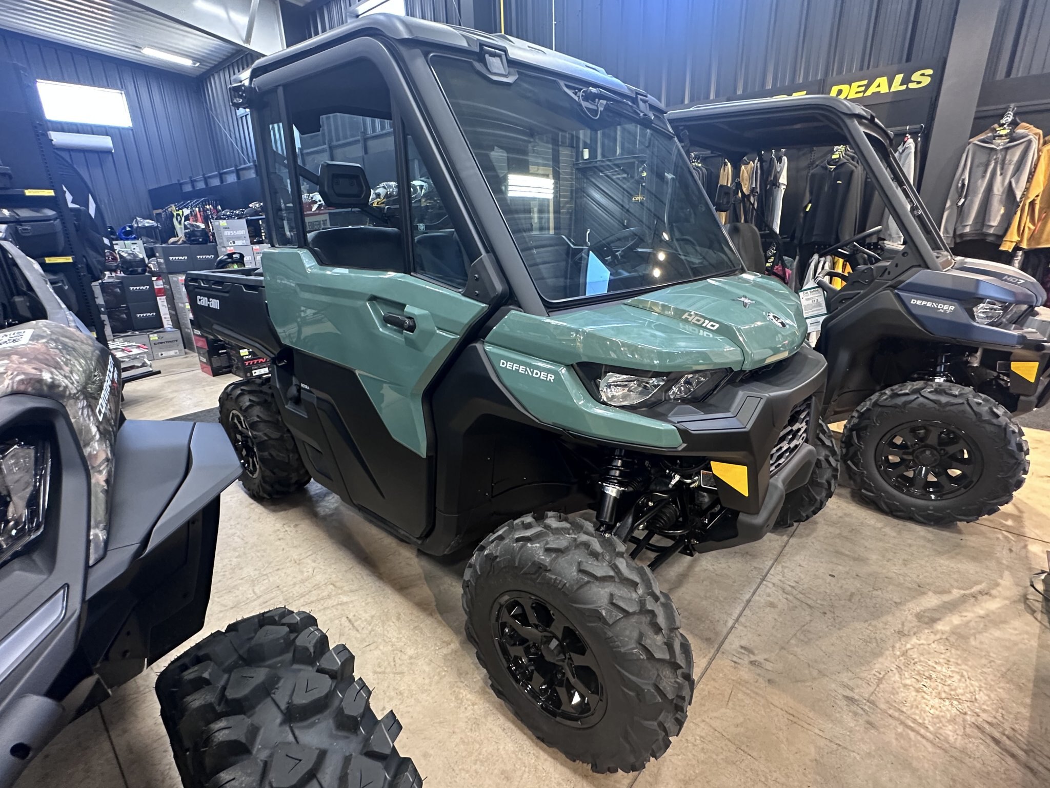 2026 CAN AM DEFENDER DPS CAB HD 10
