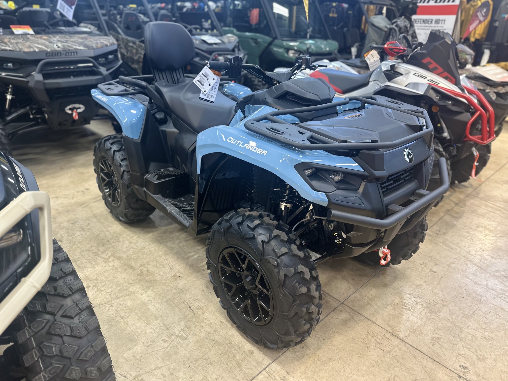2026 Can Am Outlander MAX XT 700