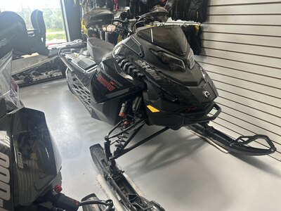 2023 SKI DOO RENEGADE 850 XRS