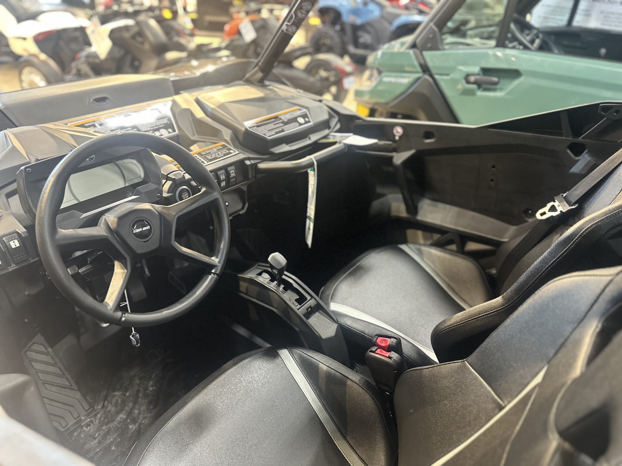 2026 Can Am Commander XT 700