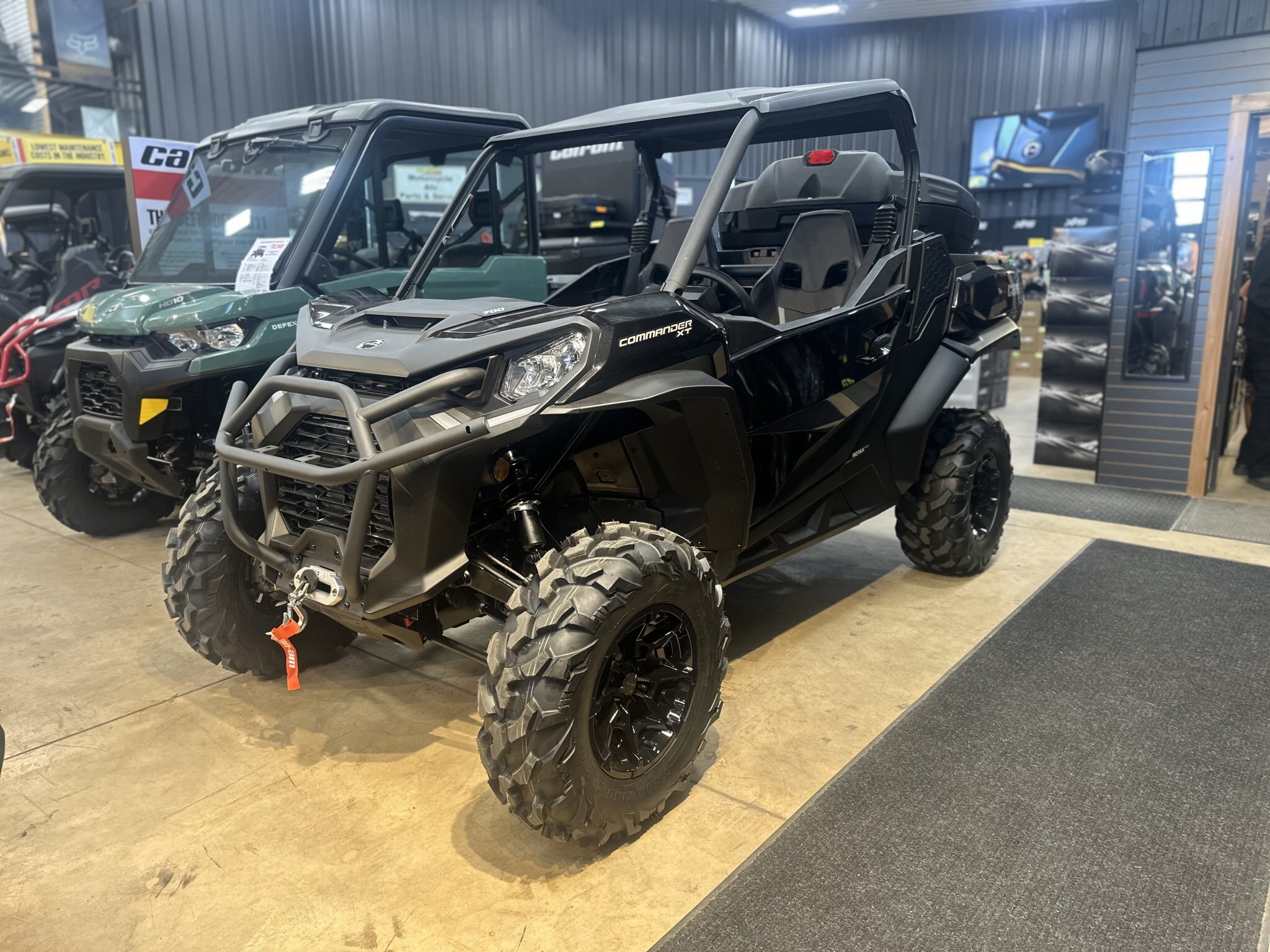 2026 Can Am Commander XT 700