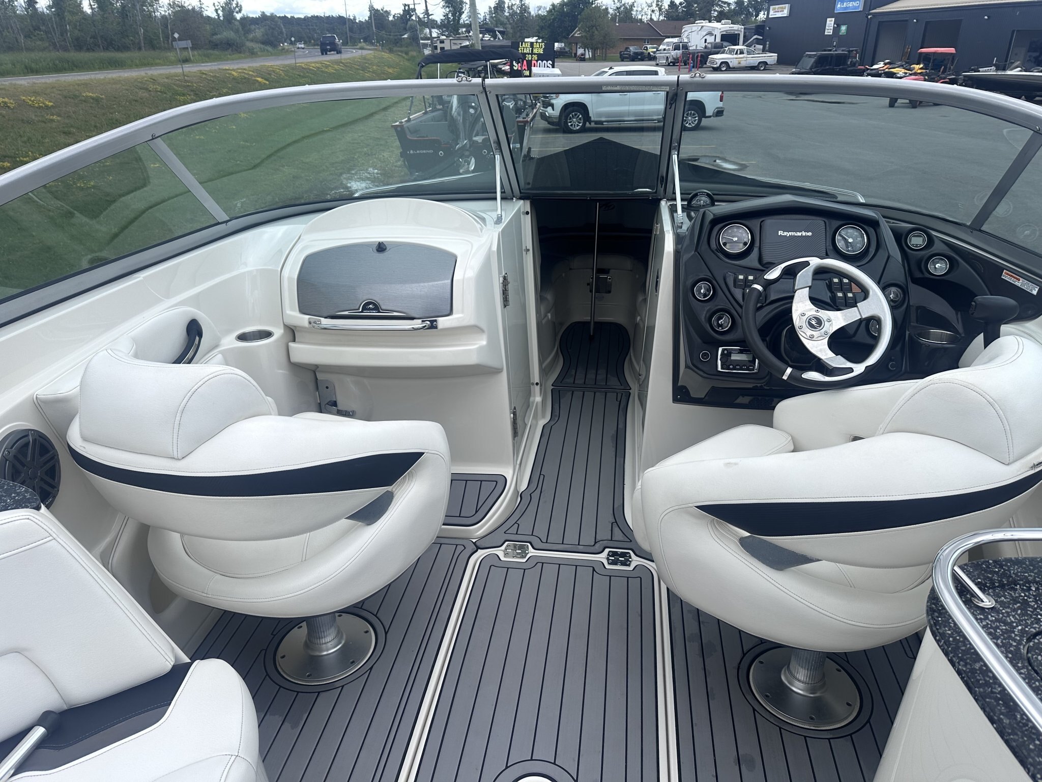2013 Monterey 264 FS