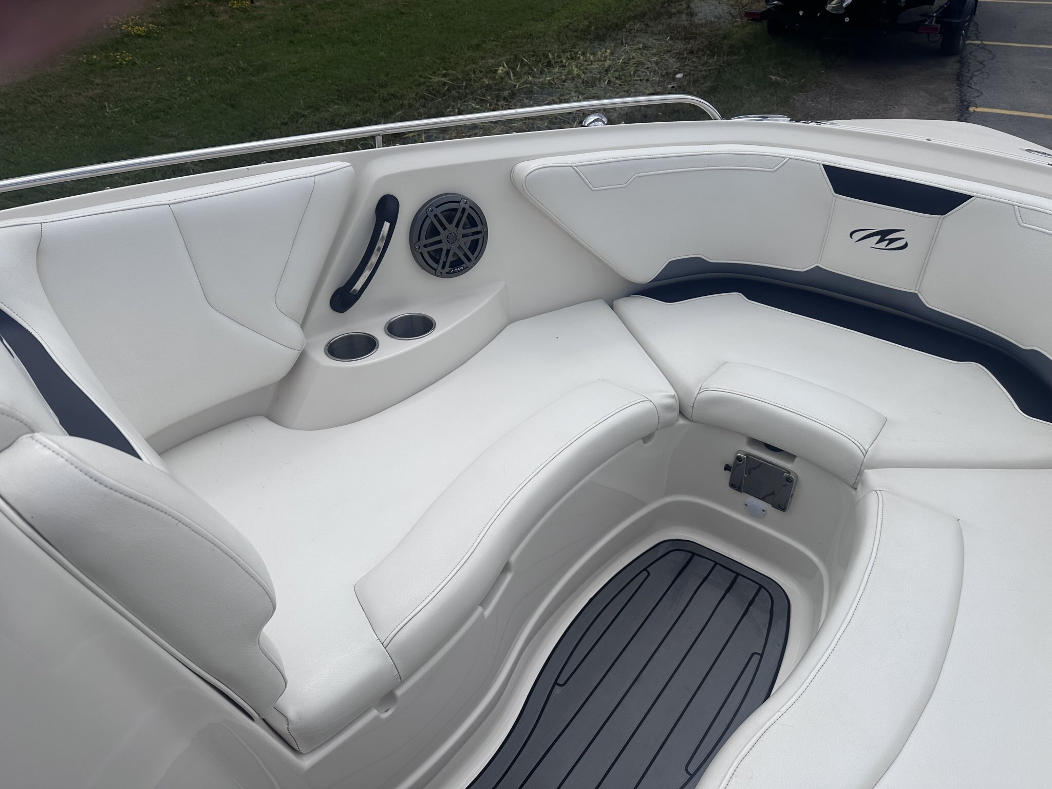 2013 Monterey 264 FS