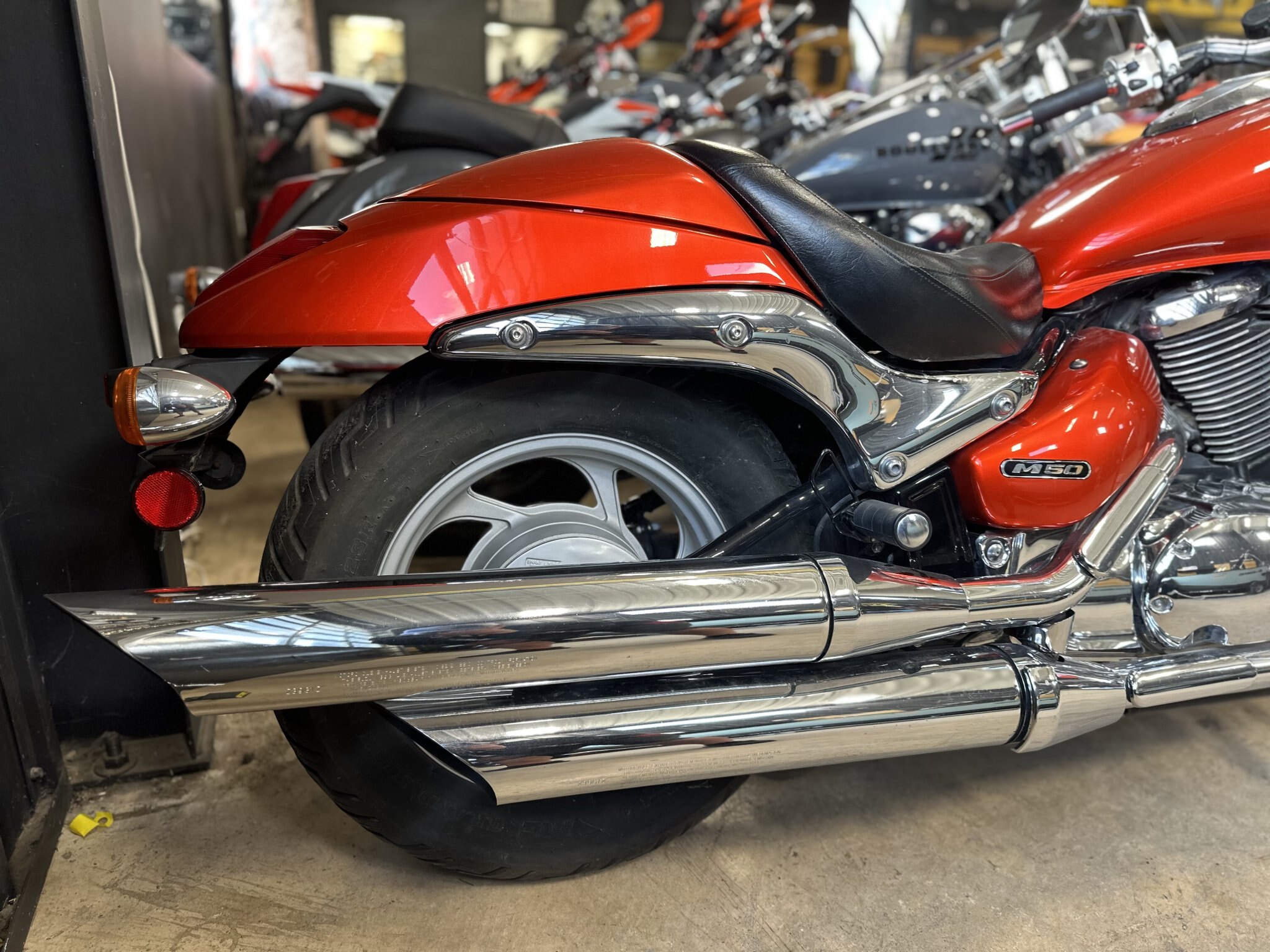 2010 SUZUKI Boulevard M50