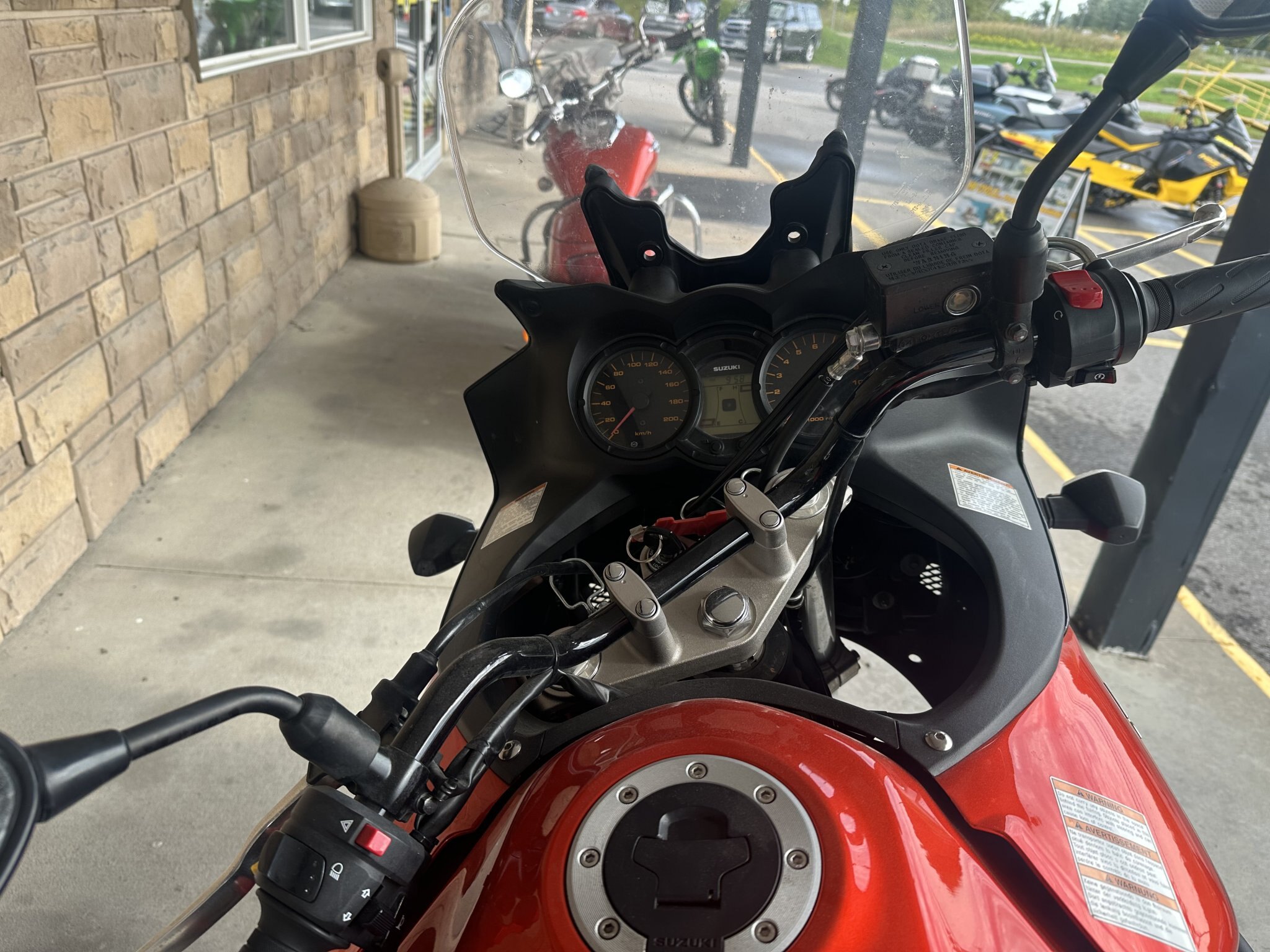 2011 SUZUKI VSTROM 650 ABS
