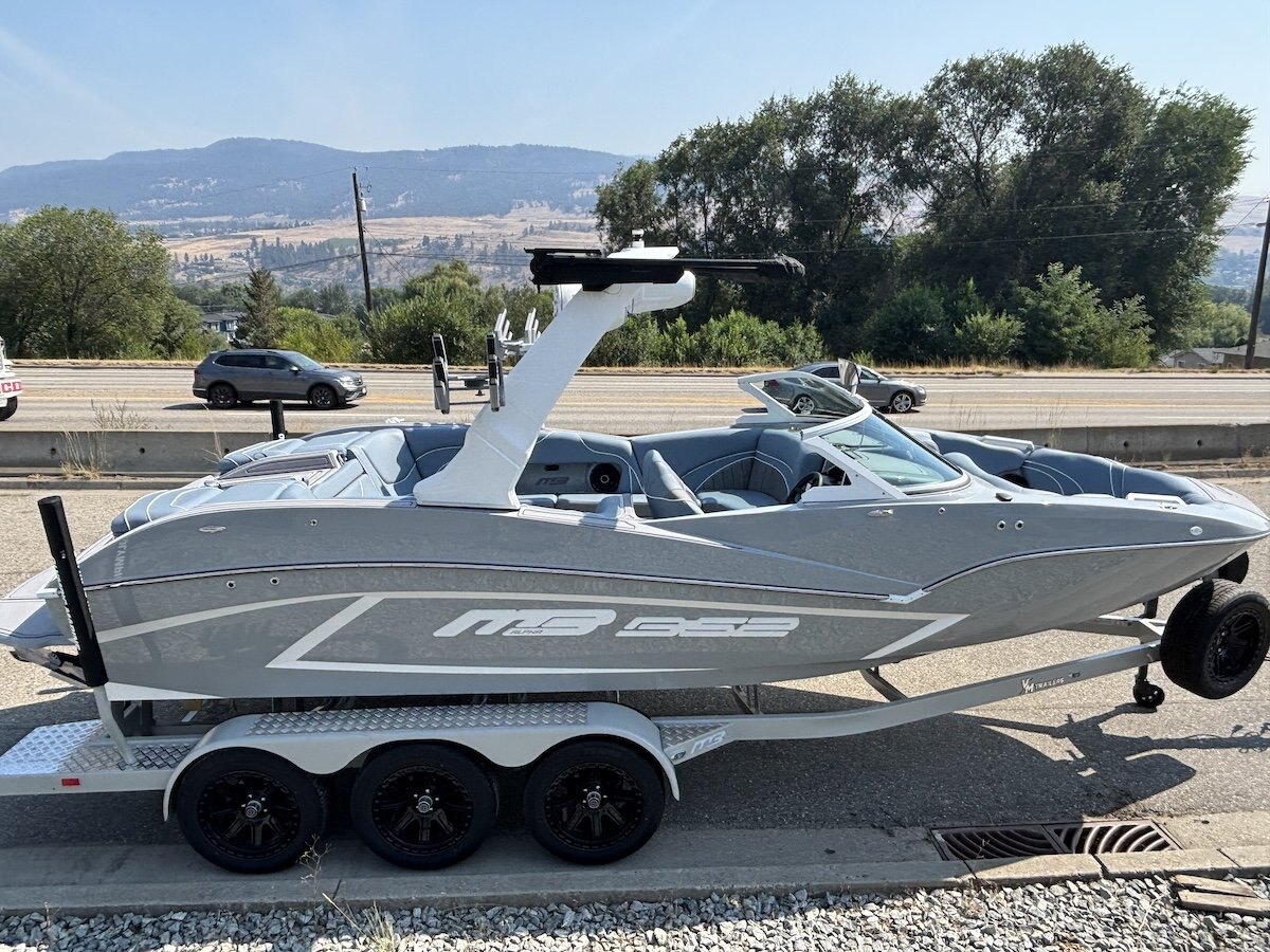 2027 MB Sports ALPHA B52 23