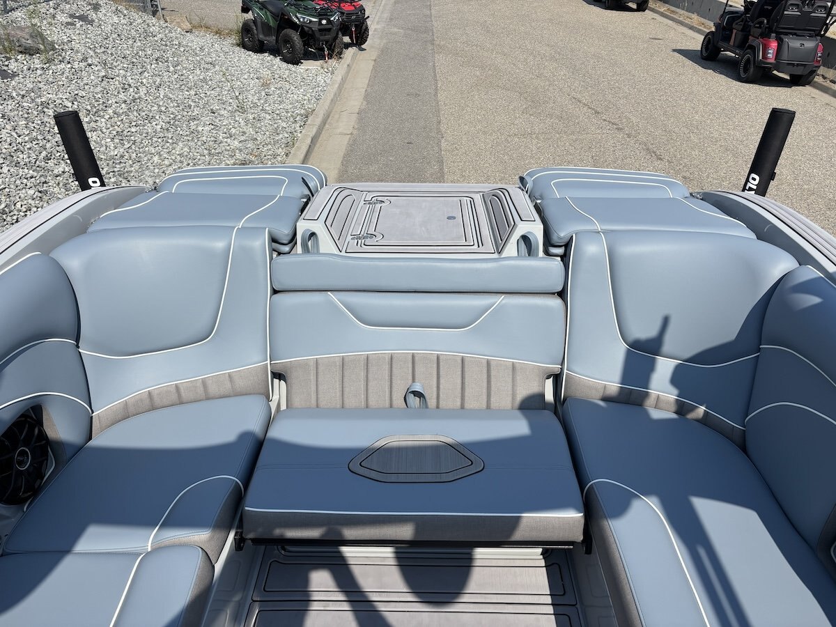 2027 MB Sports ALPHA B52 23