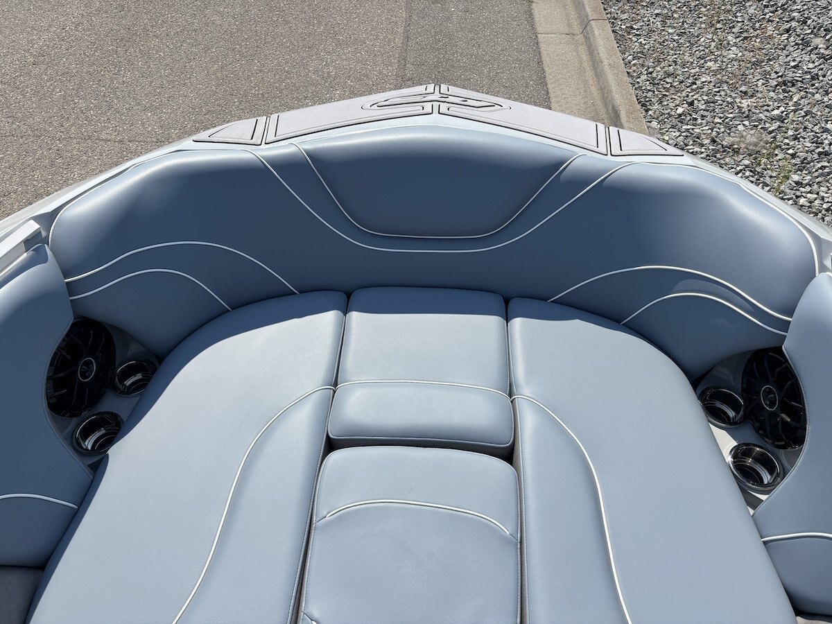 2027 MB Sports ALPHA B52 23
