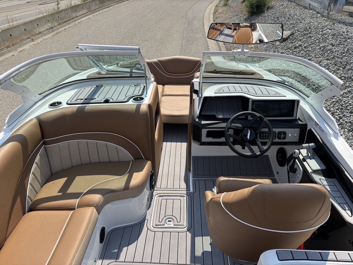 2027 MB Sports ALPHA B52 23