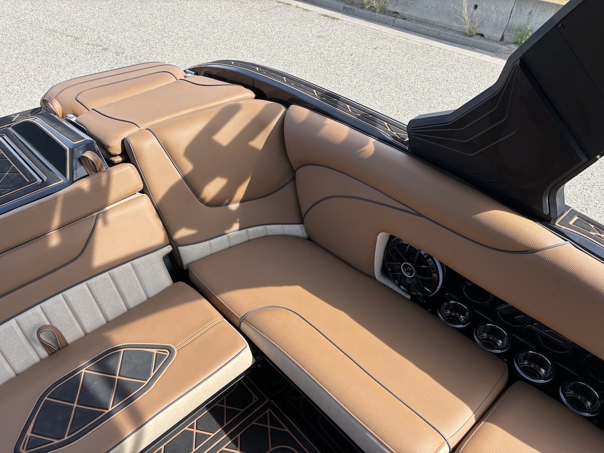 2027 MB Sports ALPHA B52 23