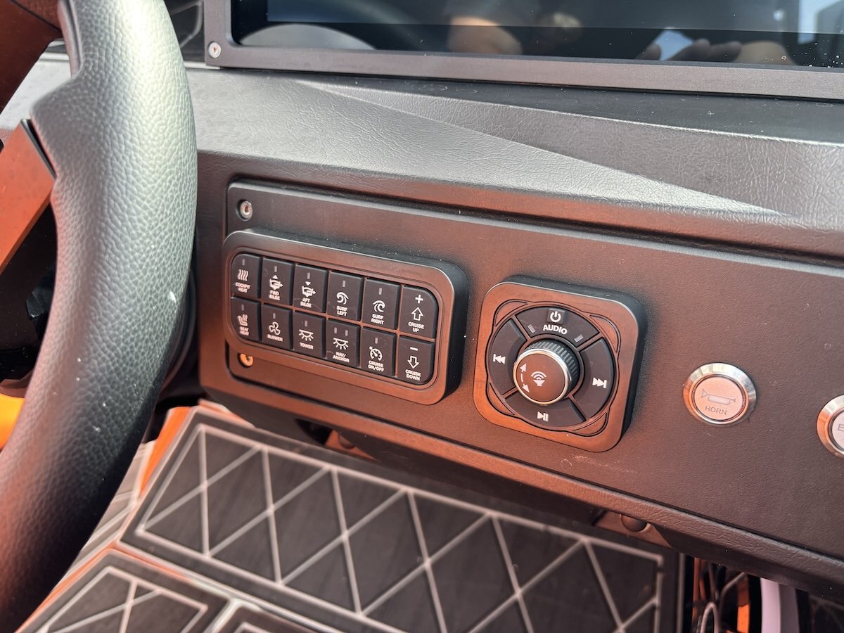 2027 MB Sports ALPHA B52 23