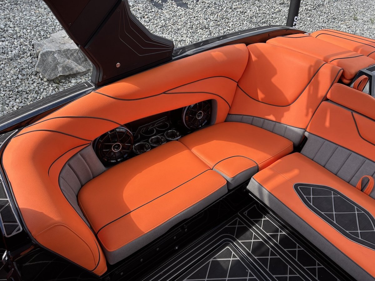2027 MB Sports ALPHA B52 23