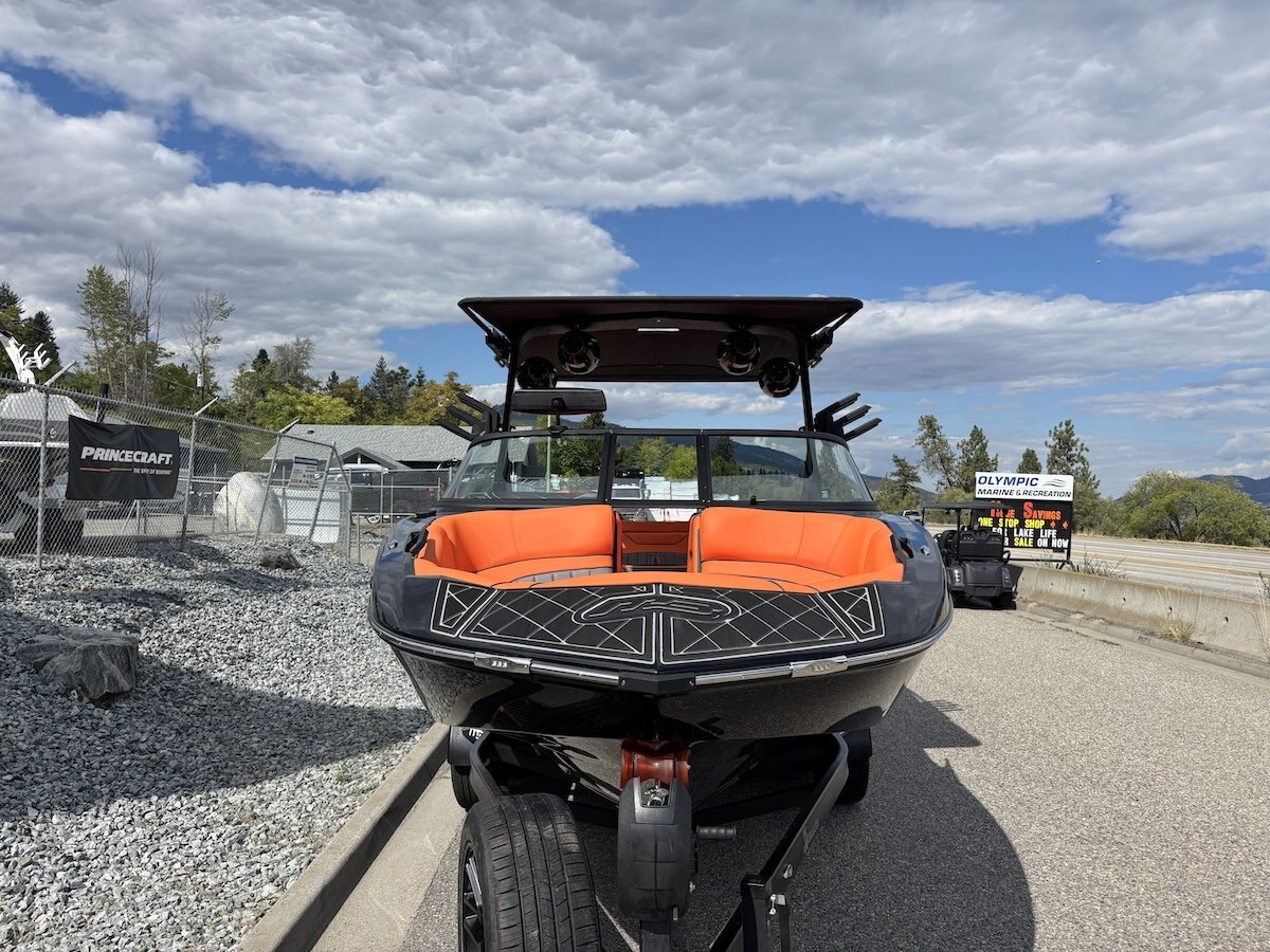 2027 MB Sports ALPHA B52 23