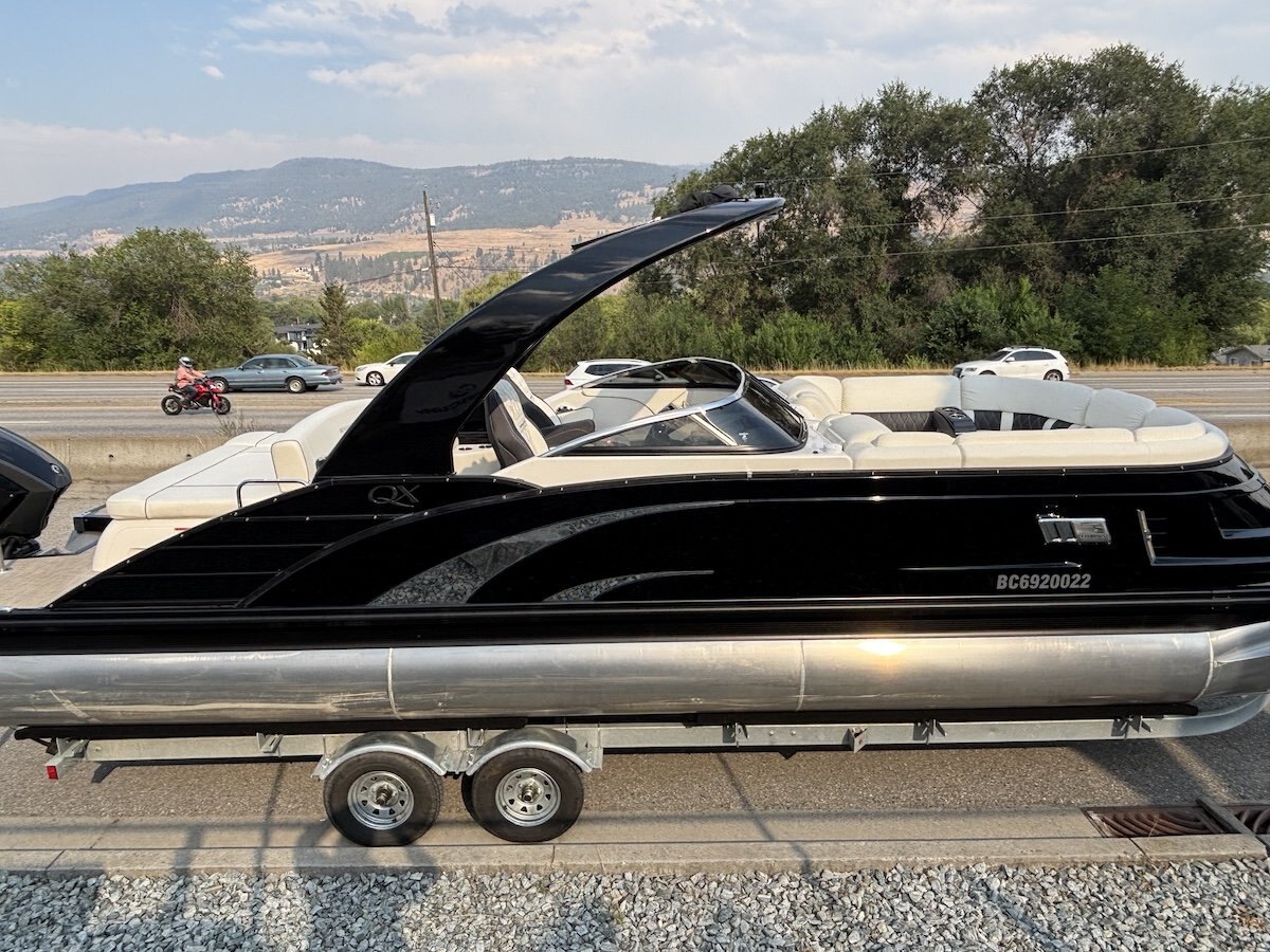 2018 Bennington 25QX