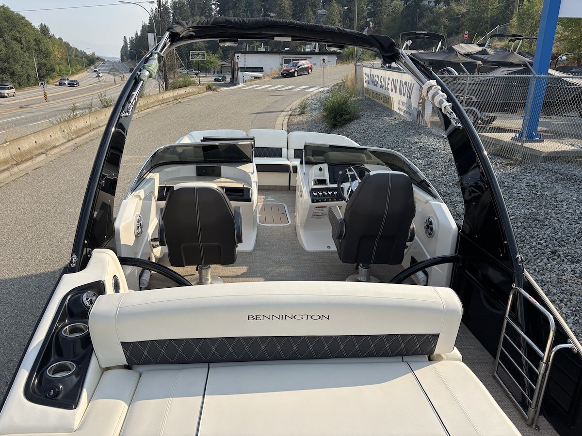 2018 Bennington 25QX