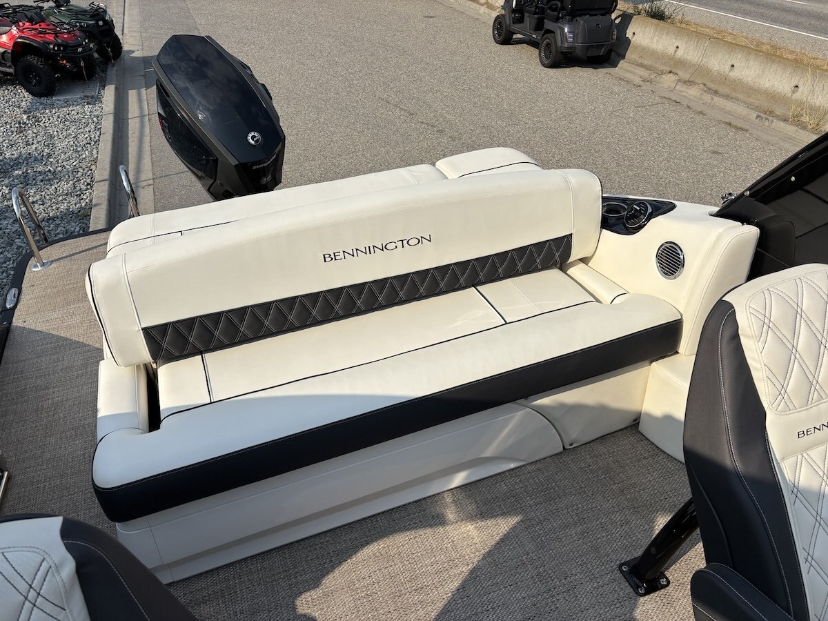 2018 Bennington 25QX