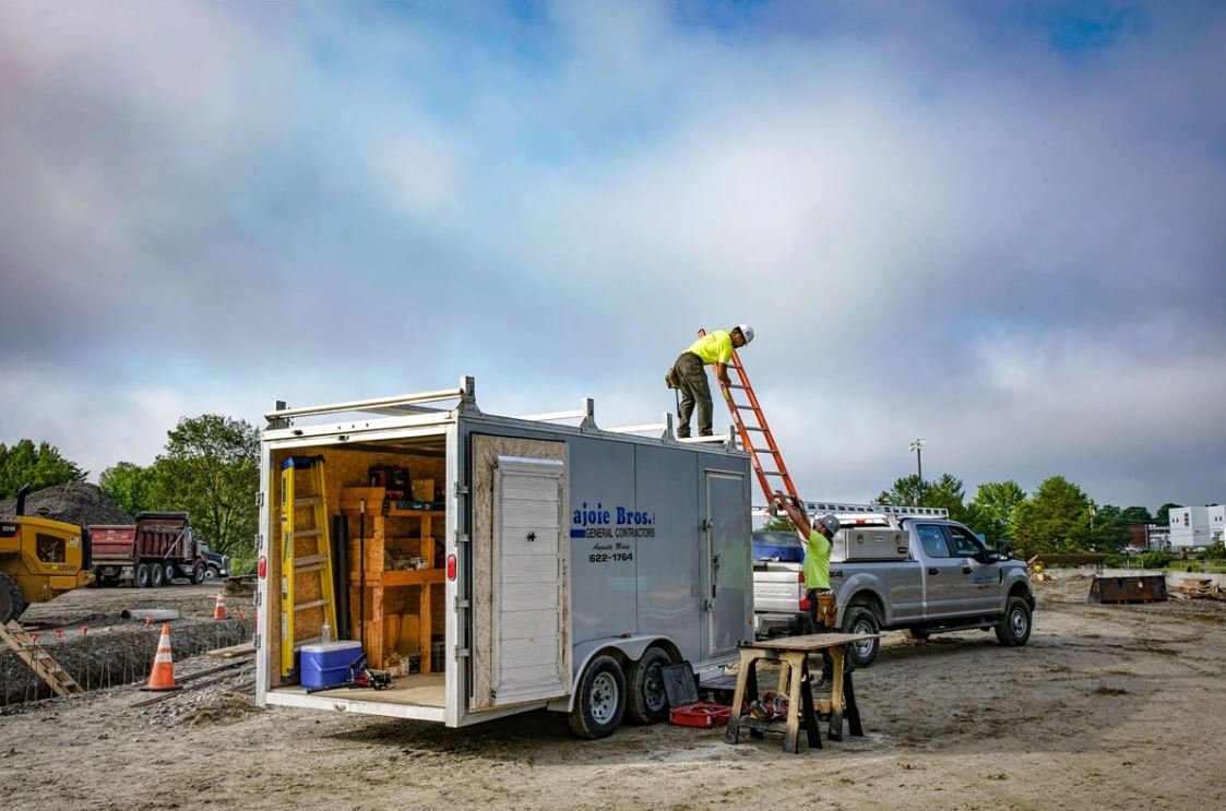 E Z Hauler ENCLOSED ULTIMATE 8.5x14 CONTRACTOR TRAILERS