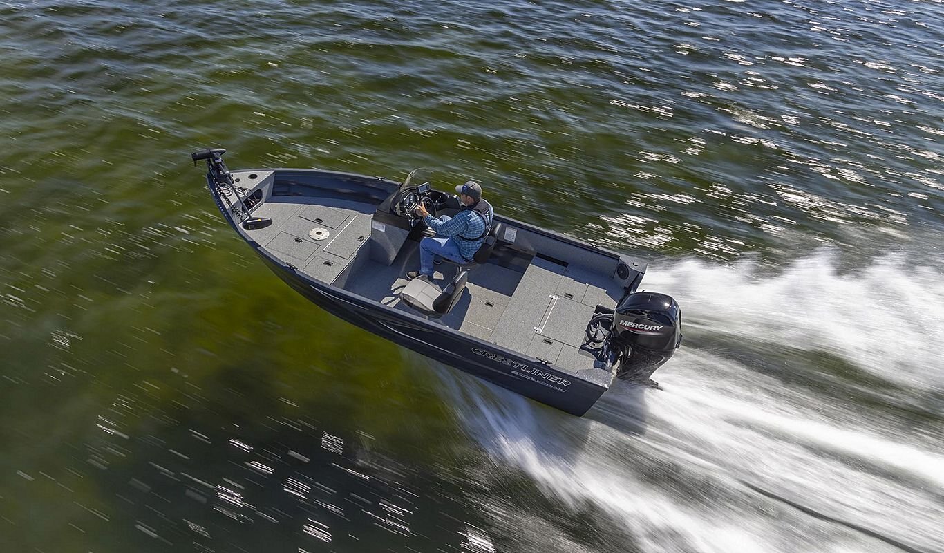 Crestliner 1650 Kodiak Black exterior