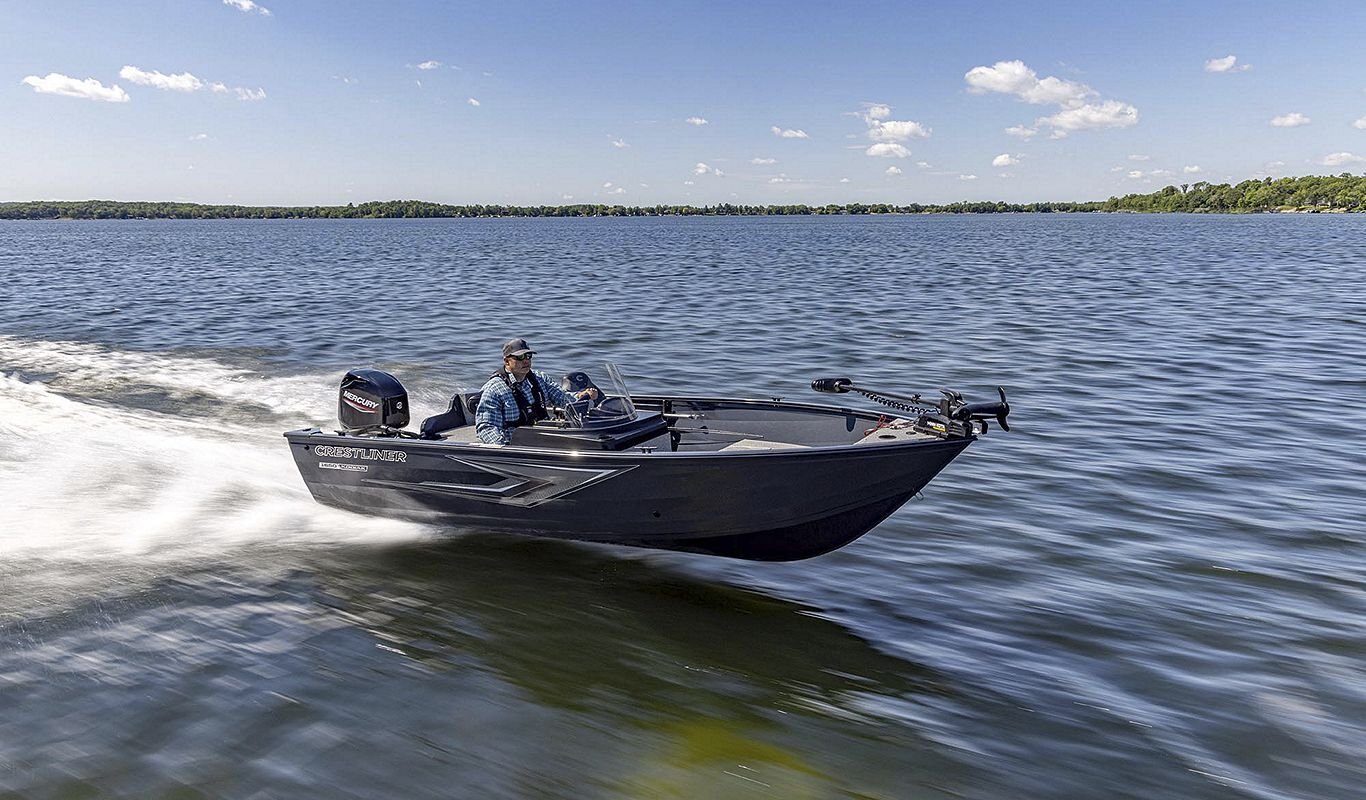 Crestliner 1650 Kodiak Black exterior