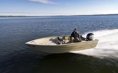 Crestliner 1650 Kodiak Tiller Black exterior