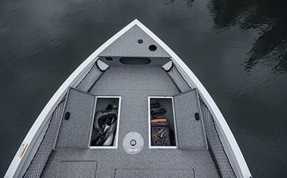 Crestliner 1850 Kodiak Fire Red exterior