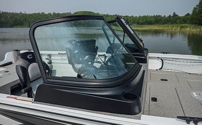 Crestliner 1850 Kodiak Fire Red exterior