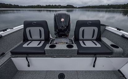 Crestliner 1850 Kodiak Fire Red exterior