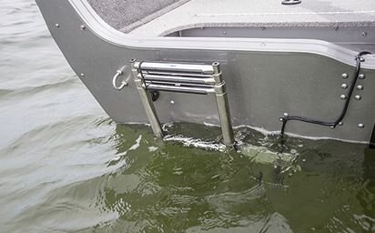 Crestliner 1850 PRO TILLER Black base Gun Metal accent