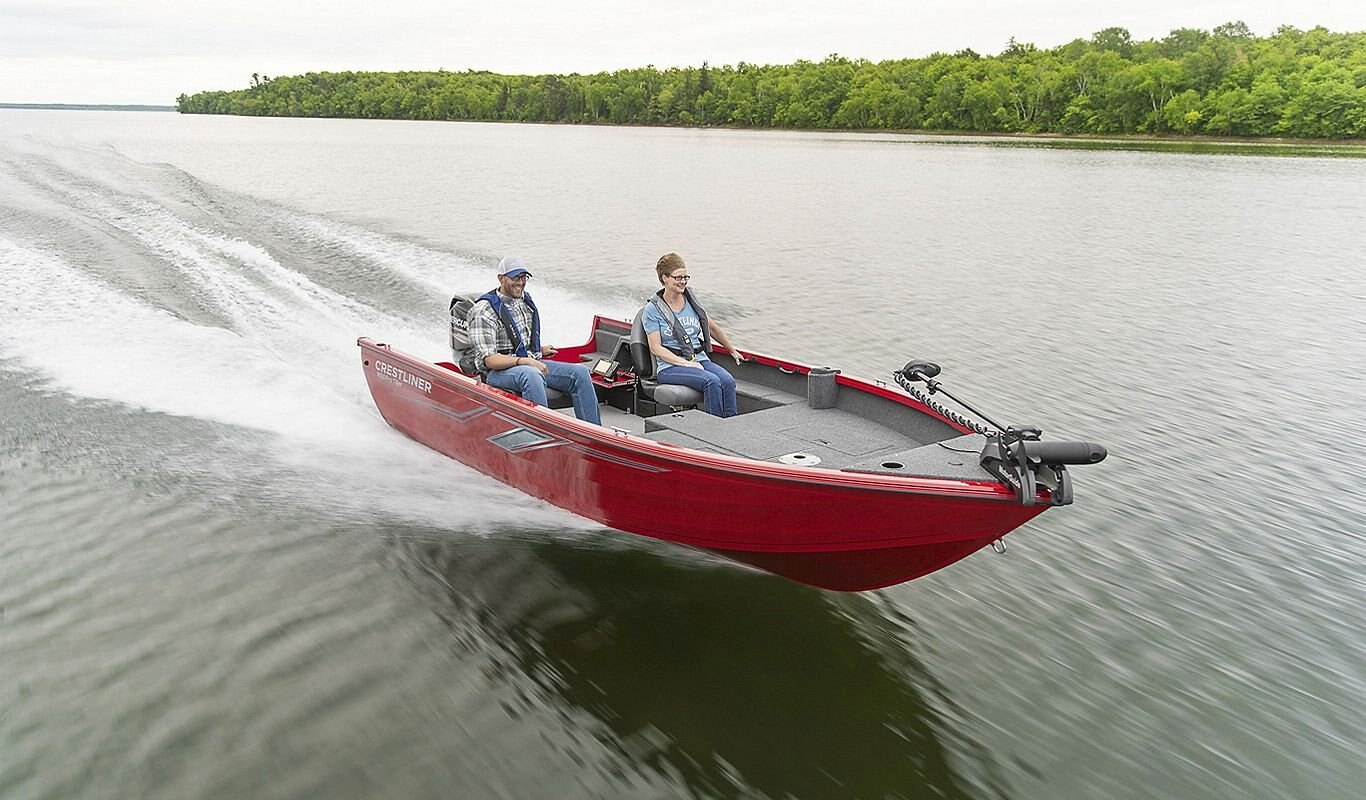 Crestliner 1650 PRO TILLER Black base Silver accent