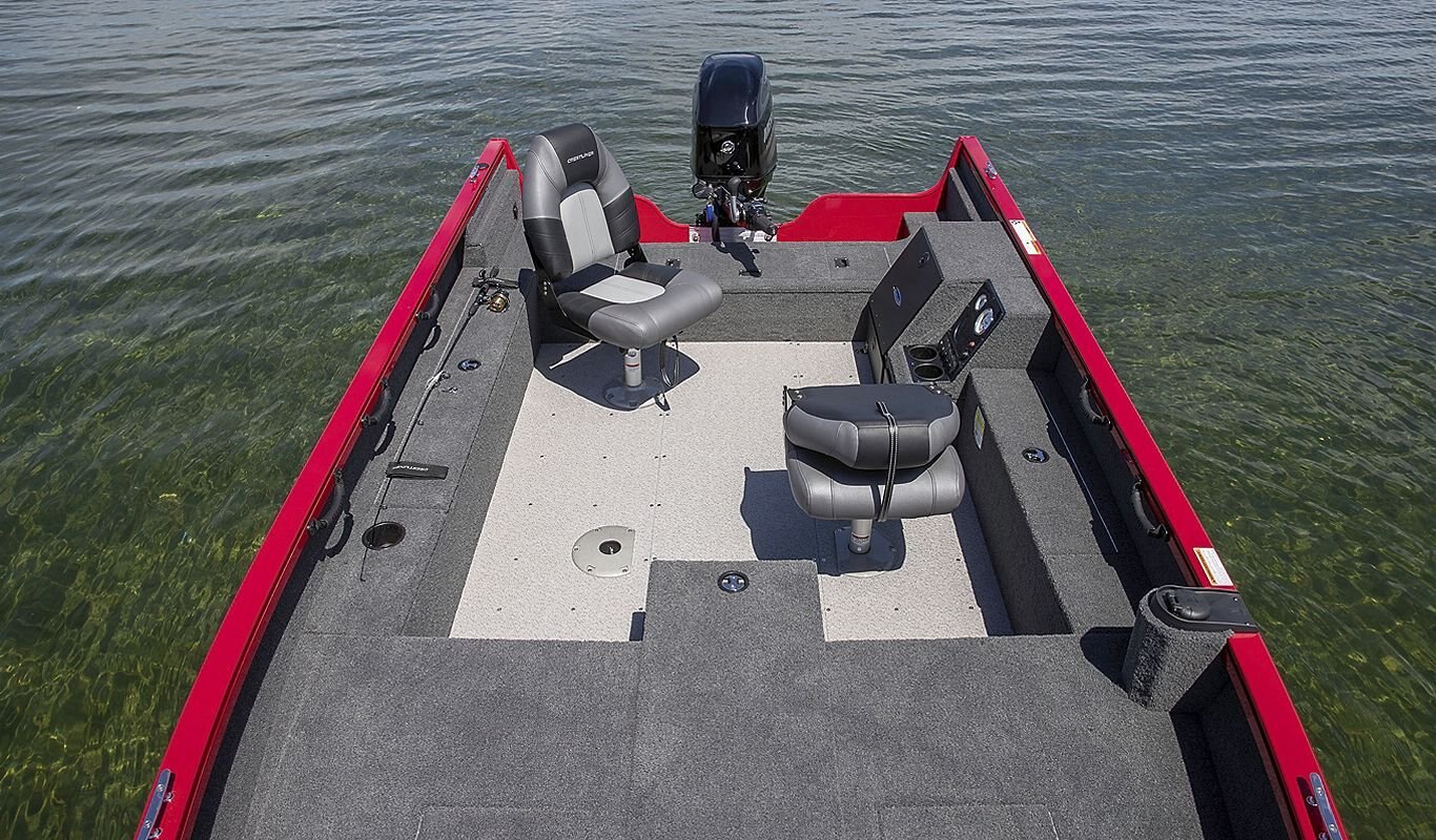 Crestliner 1650 PRO TILLER White base Gun Metal accent