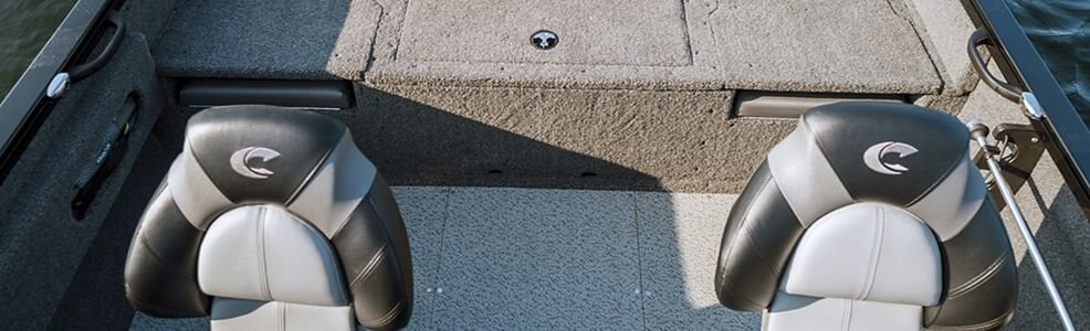 Crestliner 1650 HAWK Gun Metal exterior