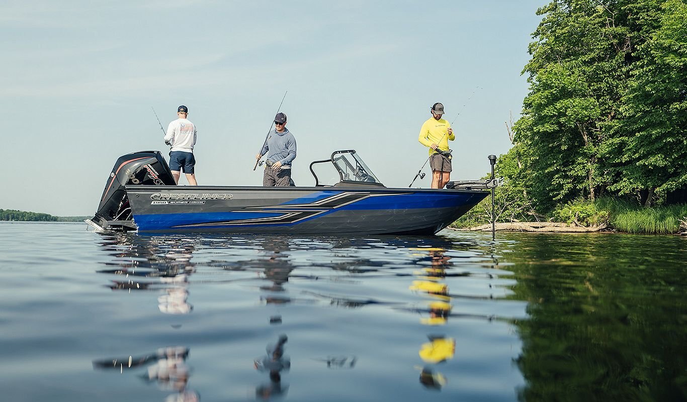 Crestliner 1950 SUPER HAWK Silver base True Blue accent