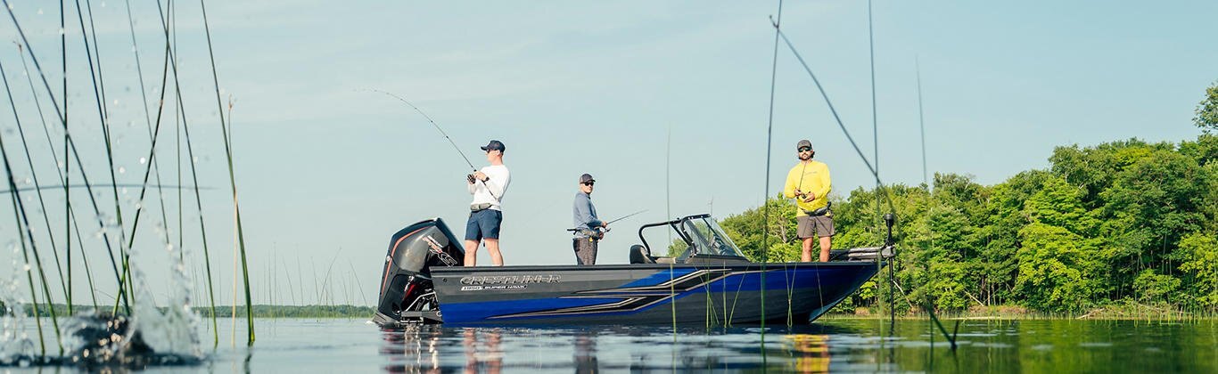 Crestliner 1950 SUPER HAWK Black base Fire Red accent
