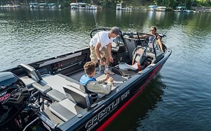 Crestliner 1850 SUPER HAWK Black base True Blue accent