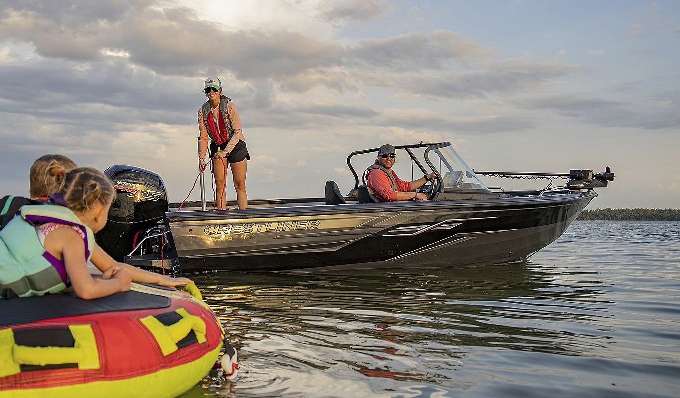 Crestliner 2250 SPORTFISH Gun Metal exterior
