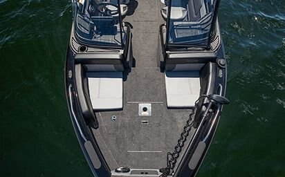 Crestliner 1850 SPORTFISH Silver base White accent
