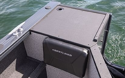 Crestliner 1850 COMMANDER Silver base Black accent