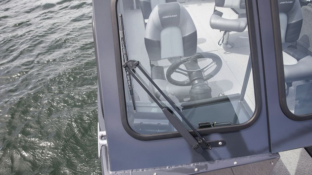 Crestliner 1850 COMMANDER ELITE Fire Red exterior
