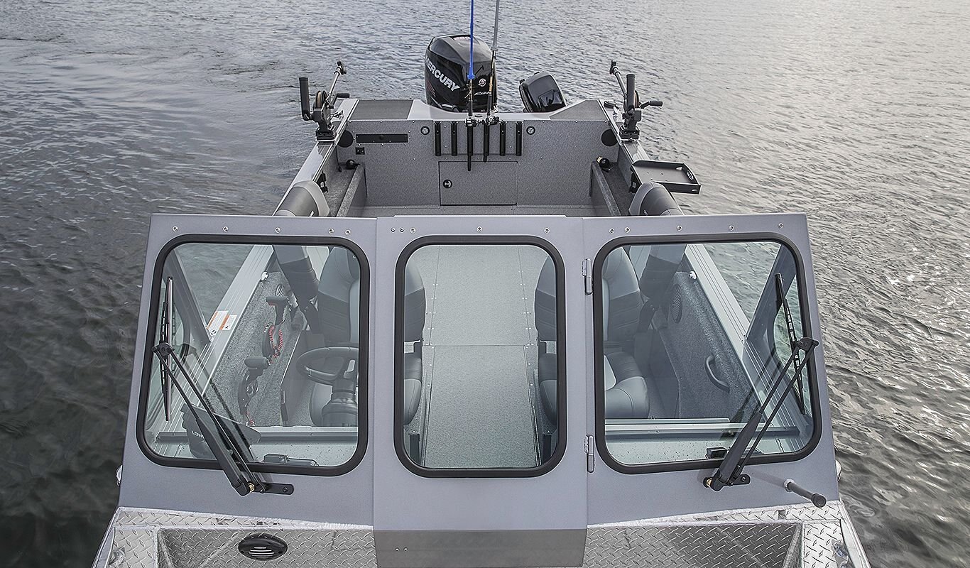 Crestliner 1850 COMMANDER ELITE White base Gun Metal accent