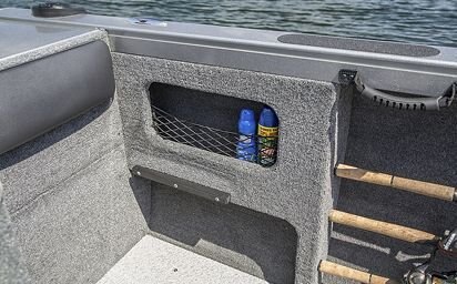 Crestliner 2050 AUTHORITY Gun Metal exterior